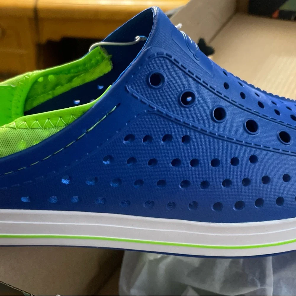 BNIB. KIDS SIZE 5 Skechers Foamies in Aqua Surge blue/ lime green. - Picture 3 of 11